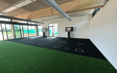 Vollständige Skillcourt Installation in einem modernen Trainingsraum.