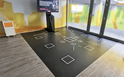 Vollständige Skillcourt Installation in einem modernen Trainingsraum.